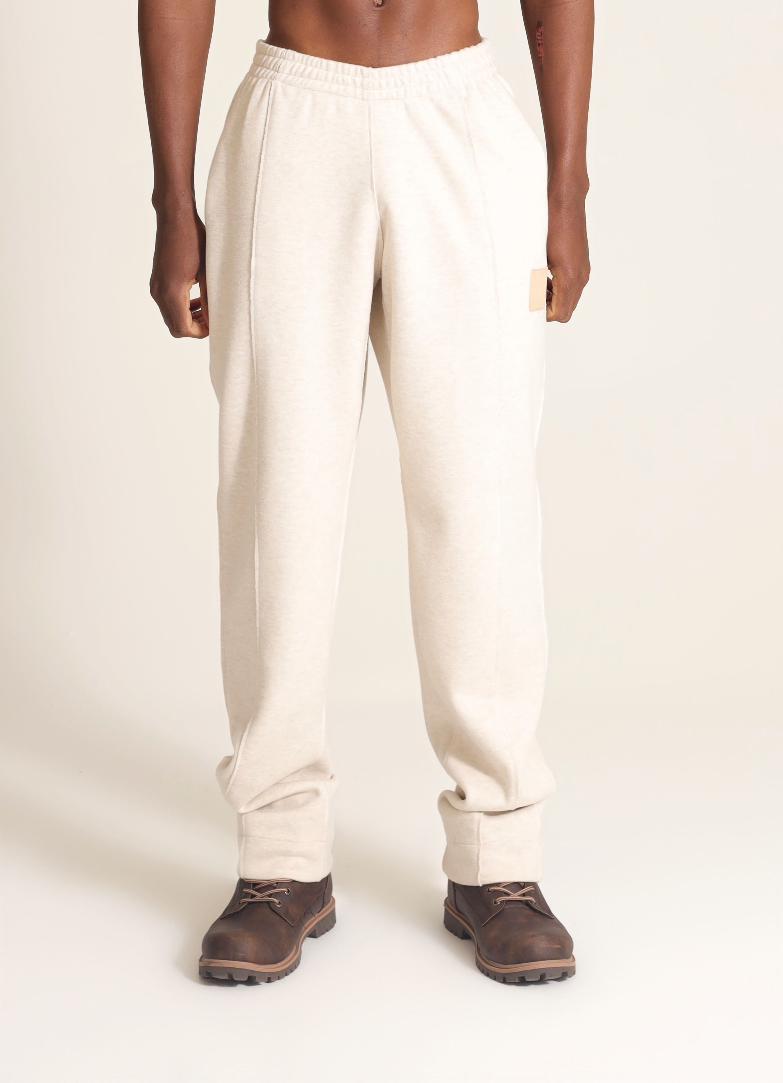 SWEATPANT LOGO PATCH IN BEIGE