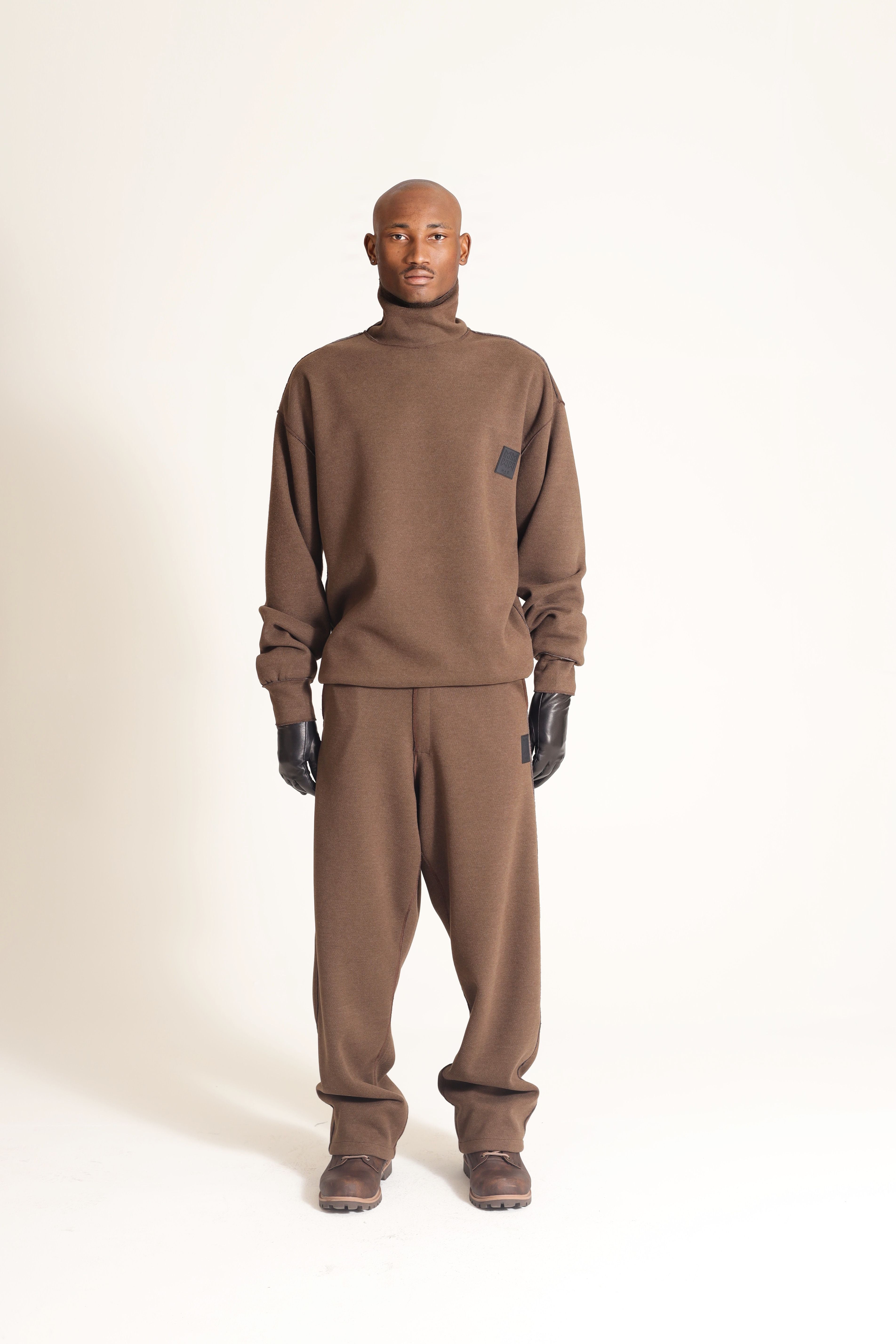 HIGH NECK SWEATER LOGO PATCH IN BROWN