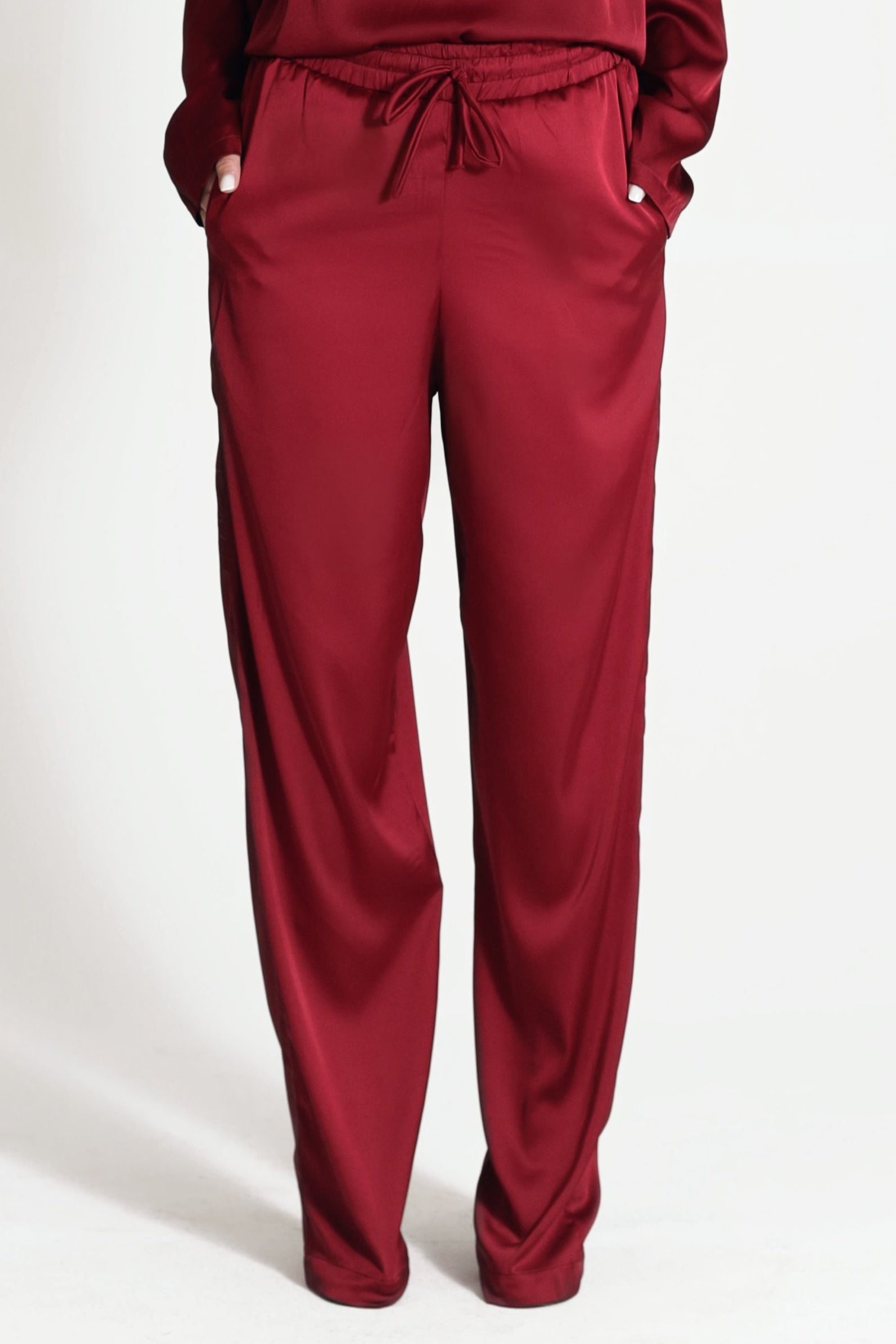 OPEN BACK SATIN BLOUSE BURGUNDY