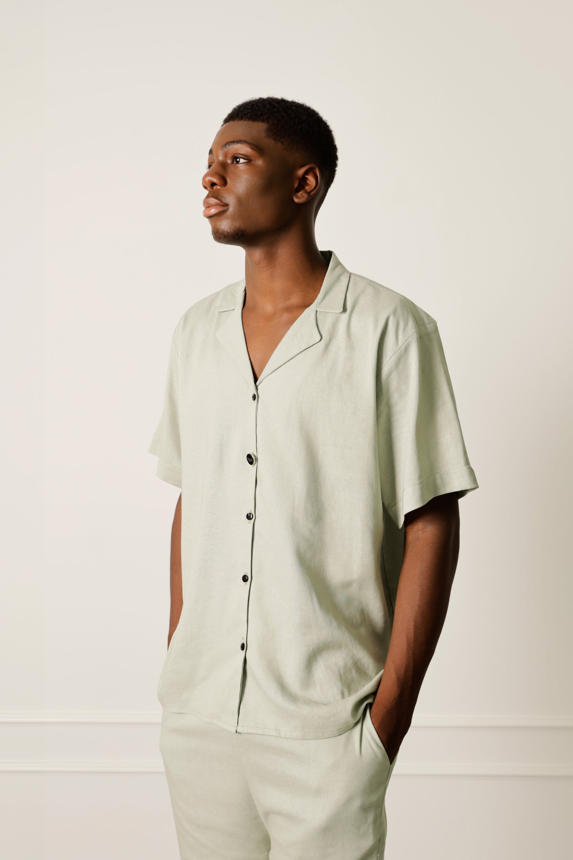 Chemise vert pistache en lin