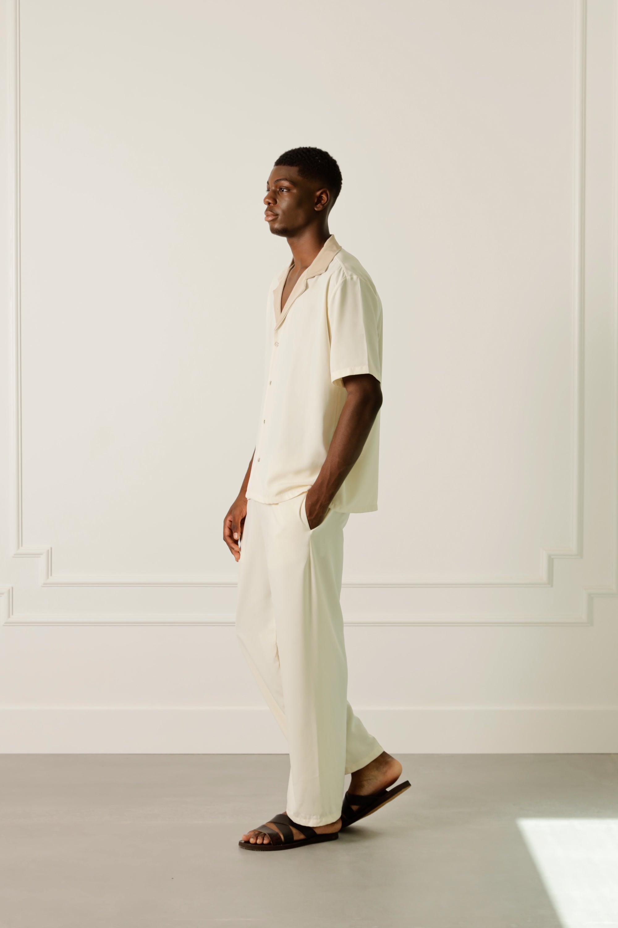 Pantalon crème en satin