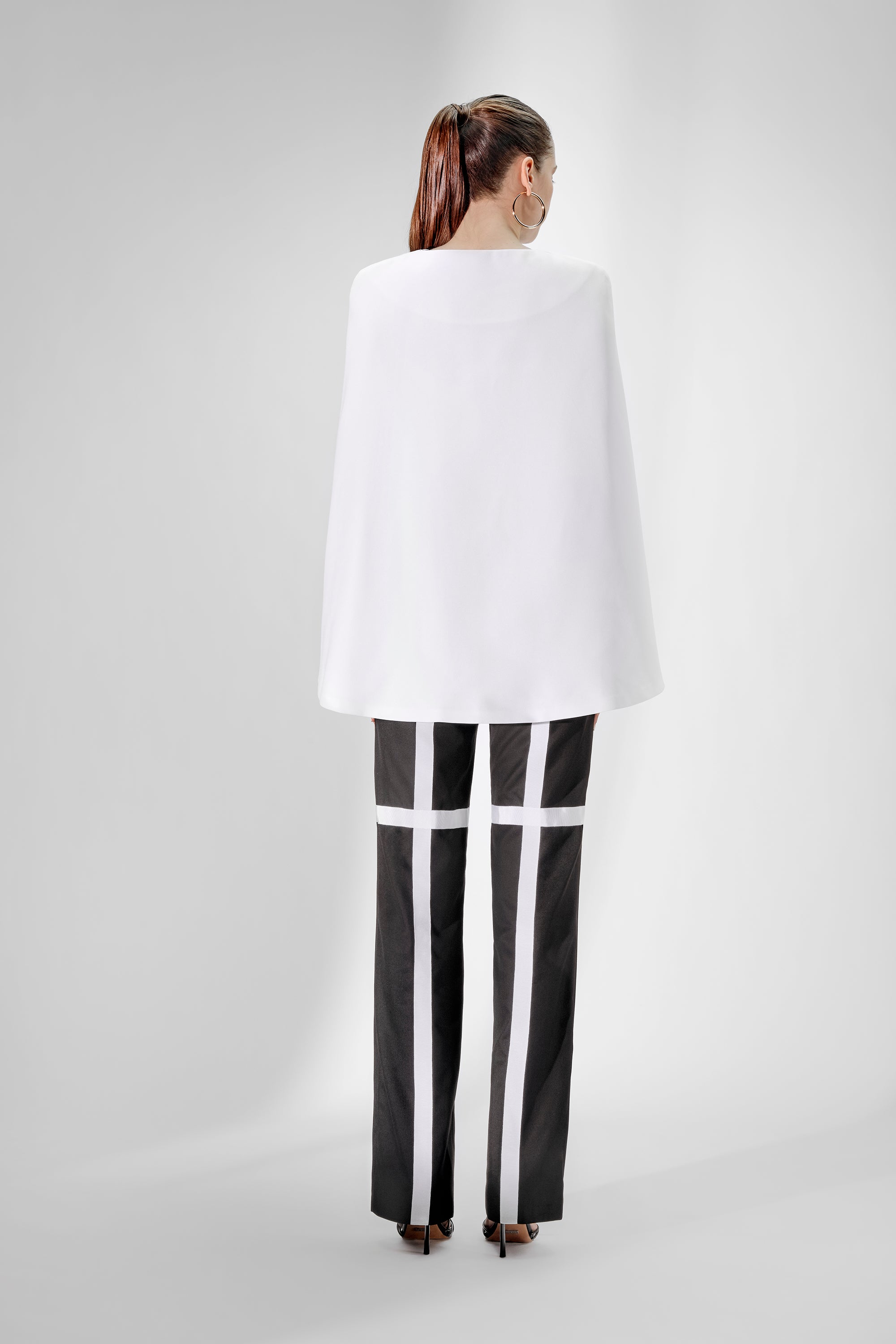 Balance cape