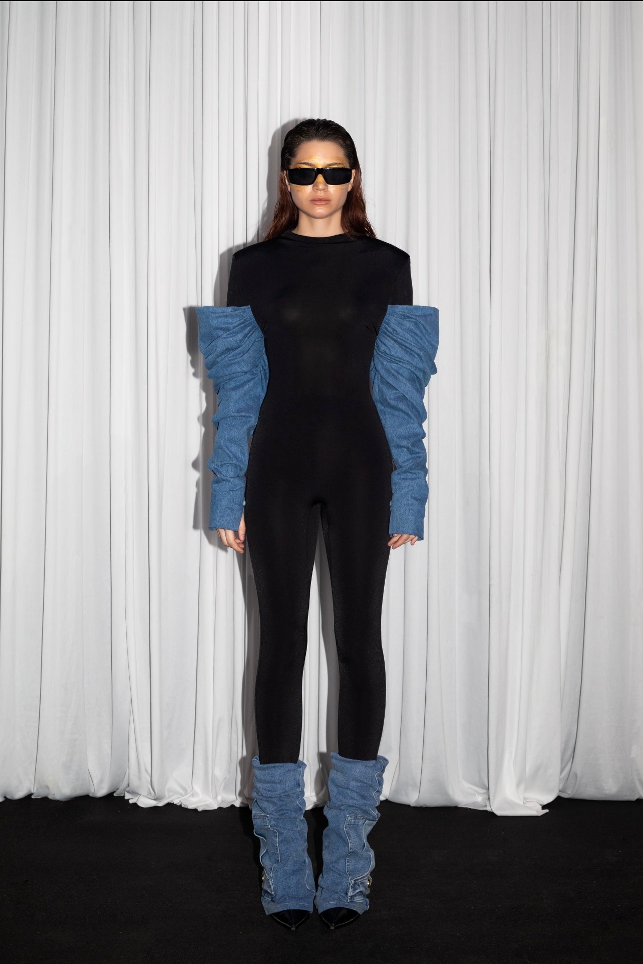 Combinaison Movement noire à manches denim
