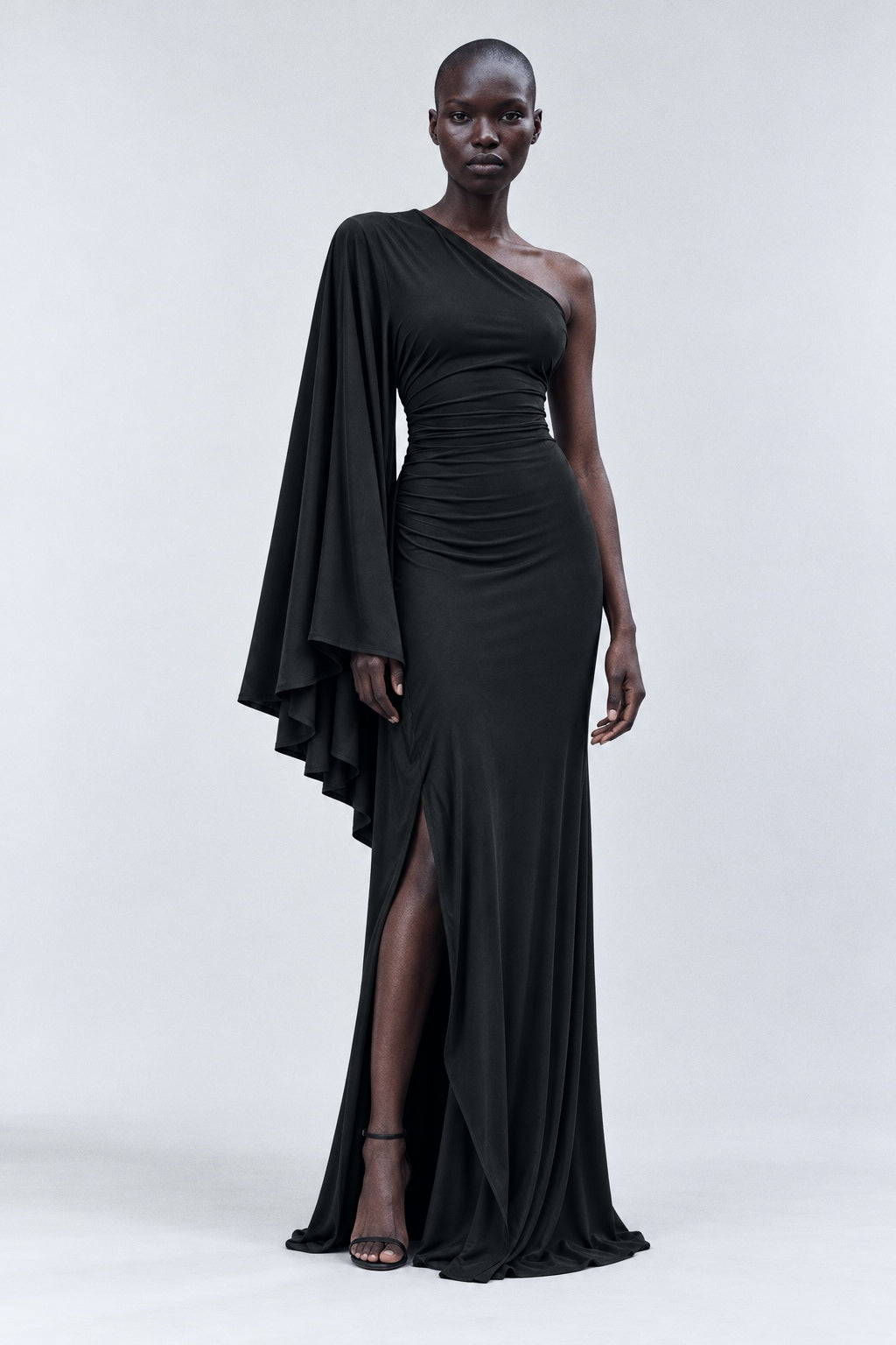 ONE SLEEVE DRESS IN BLACK
