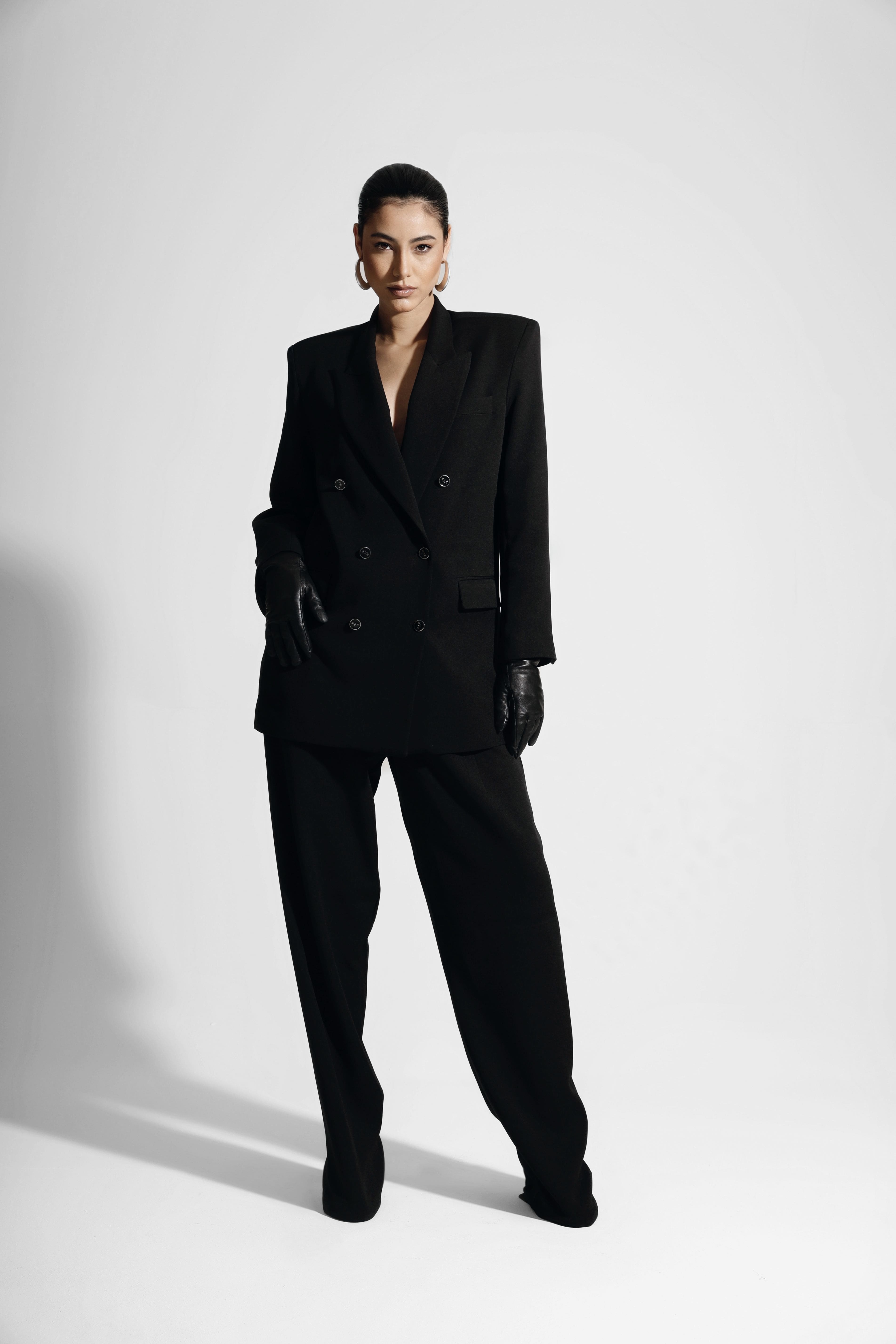 OVERSIZED DOUBLE BREASTED JACKET IN BLACK