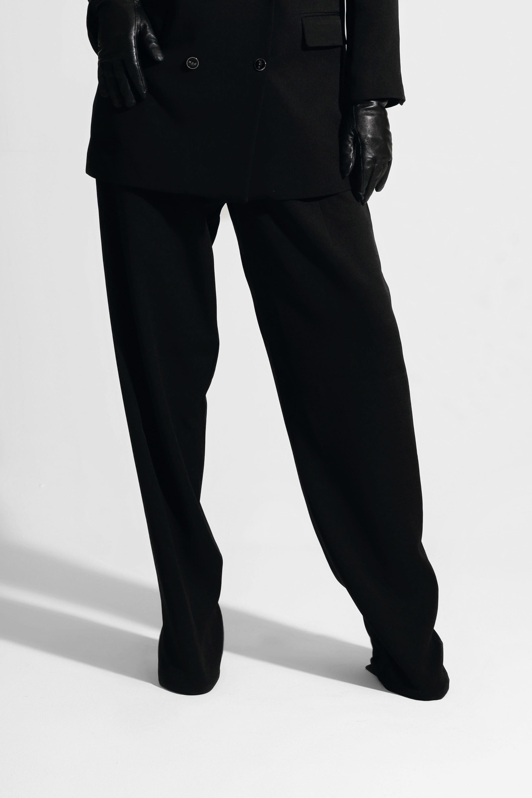 WIDE LED PANT IN BLACK