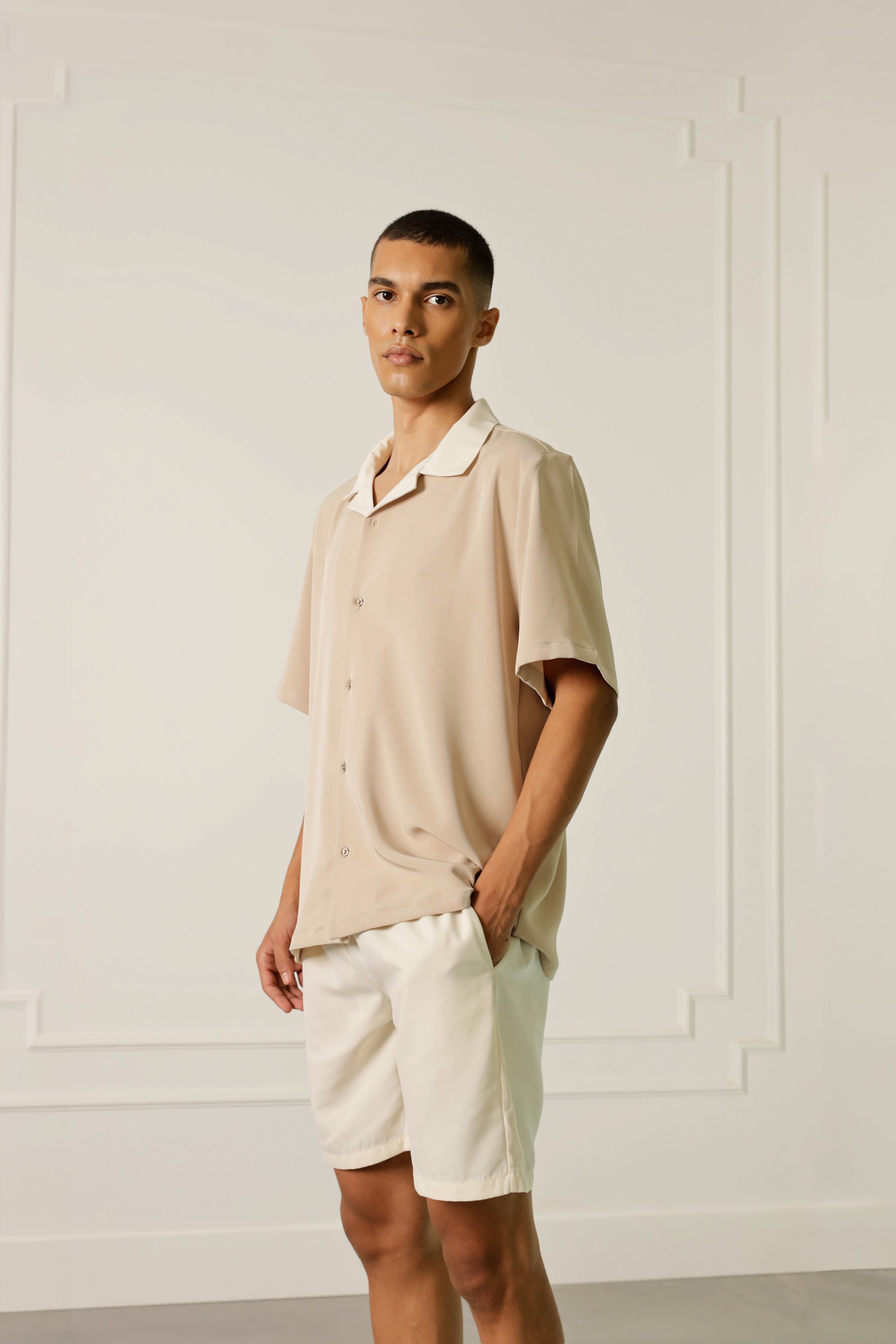 Cream shorts in satin