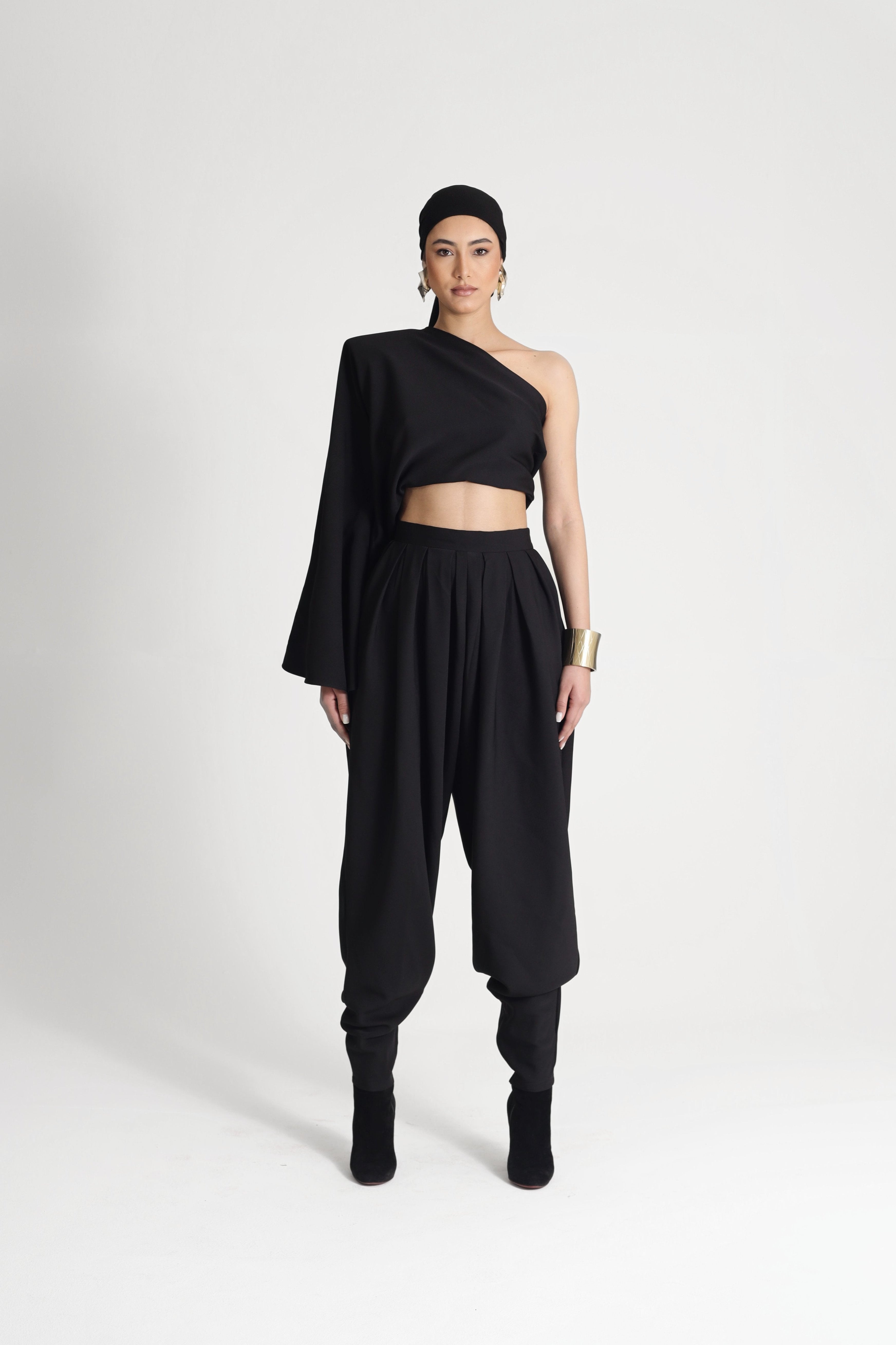 ONE SHOULDER TOP