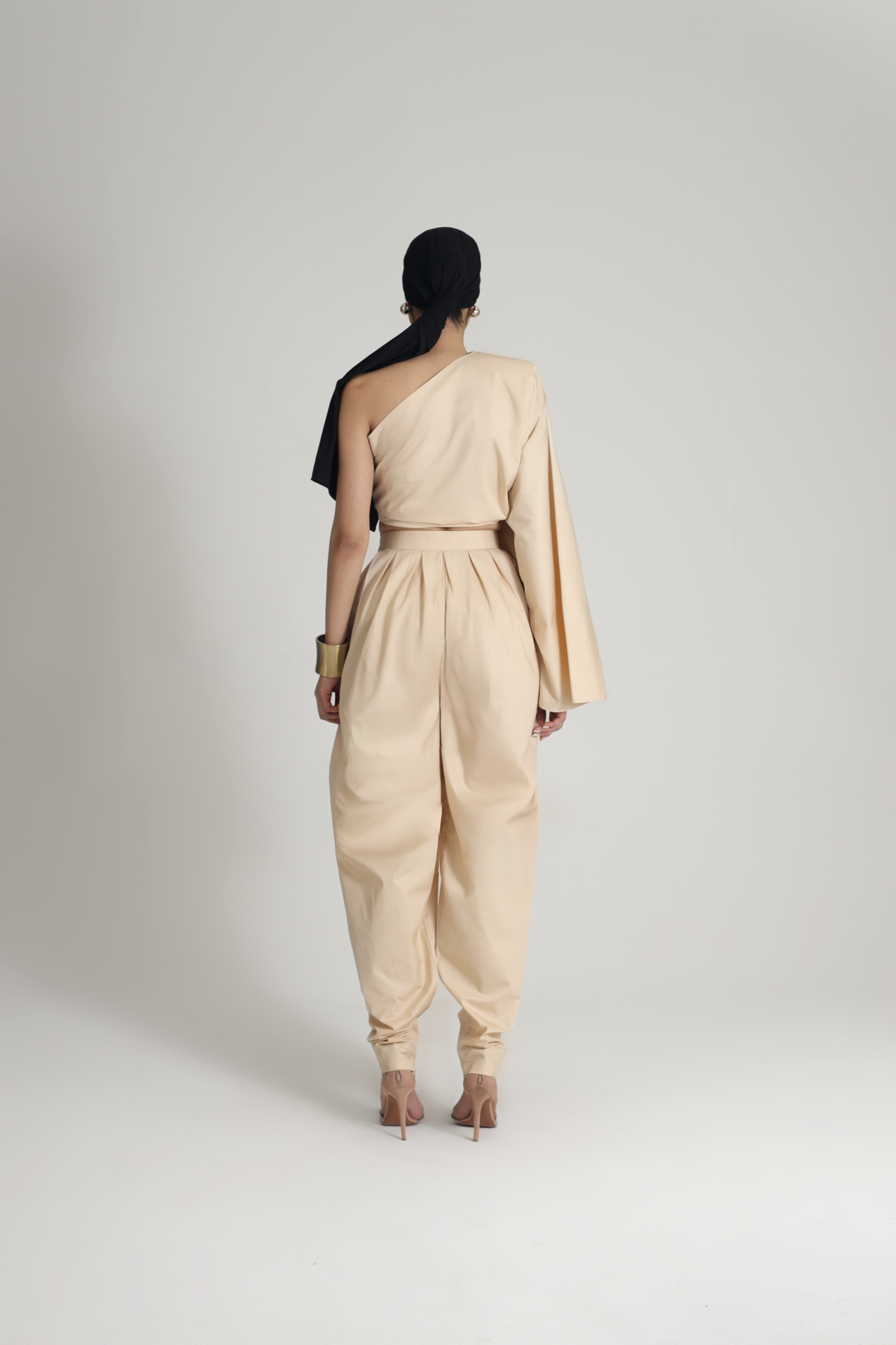 HIGH WAISTED PLEATED PANT