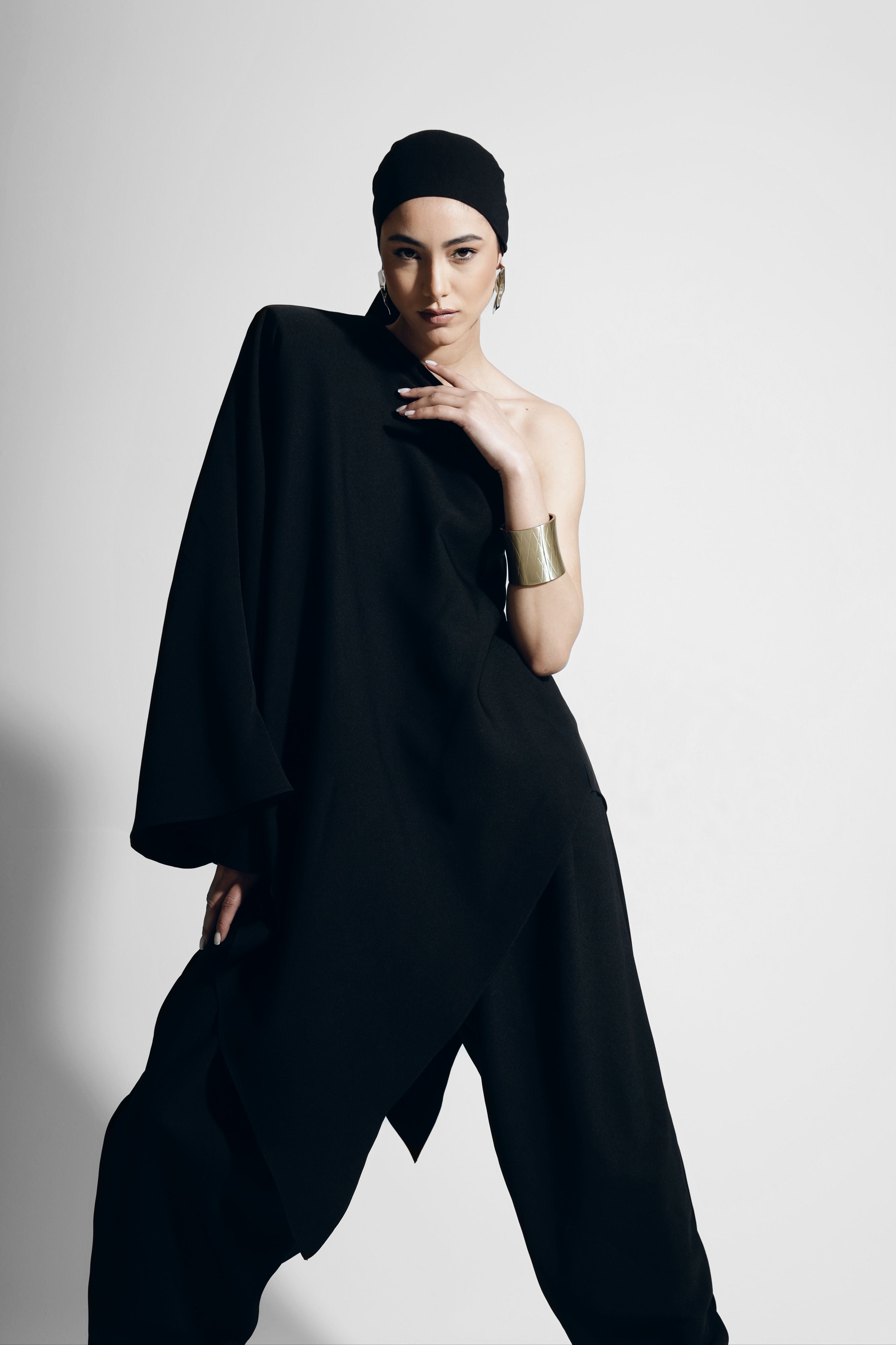 ONE SHOULDER DRESS